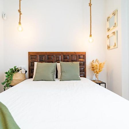 Edsam Madrid Apartments White Ngoại thất bức ảnh